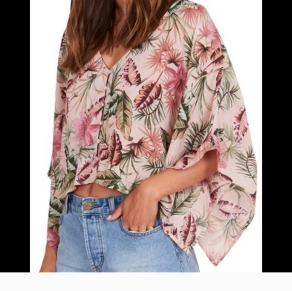 2 Piece Set AMUSE SOCIETY Brisa Aventura Shorts Kimono Crop Top Small S Floral - Picture 4 of 7